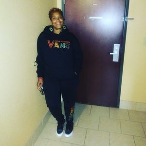 Meet your Posher, Denise